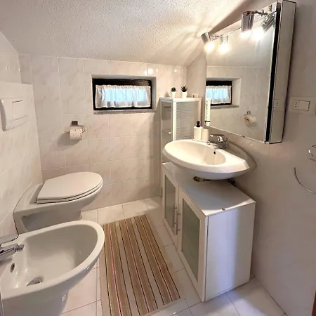 Italia 90 Two Levels Appartement *