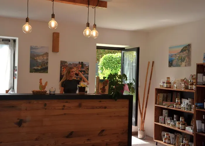 Italia 90 Two Levels * דומאסו