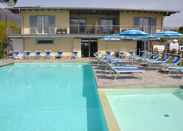 Italia 90 Two Levels דירה